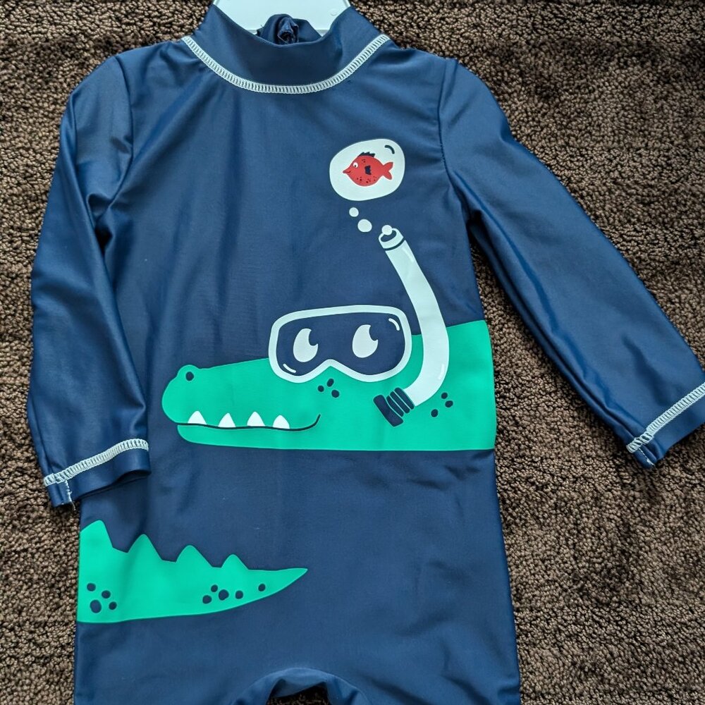 Carter's alligator rash guard